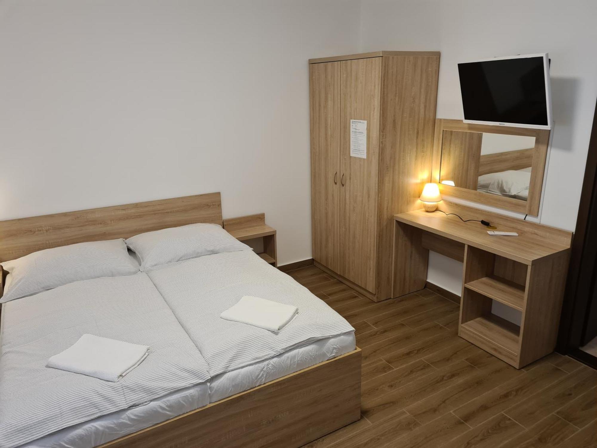 Tancsics Vendeghaz Hotel Siofok Ngoại thất bức ảnh