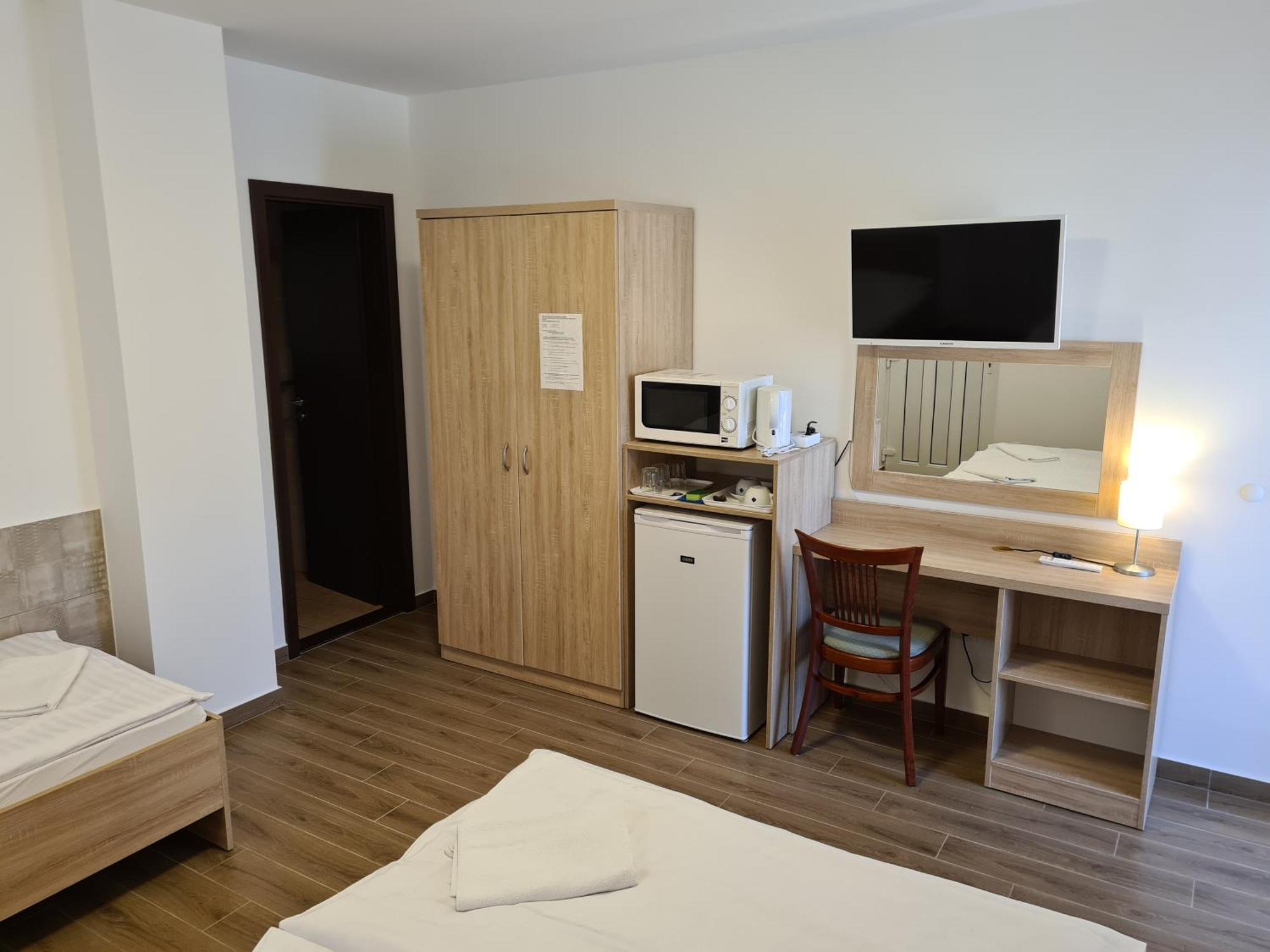 Tancsics Vendeghaz Hotel Siofok Phòng bức ảnh