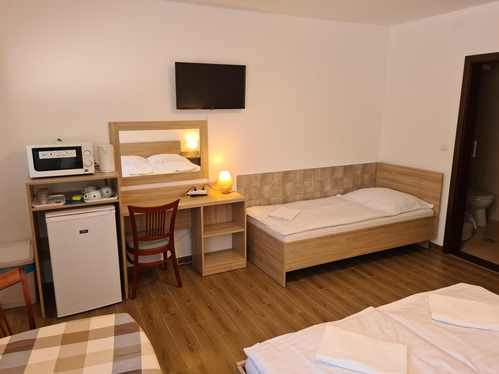 Tancsics Vendeghaz Hotel Siofok Phòng bức ảnh